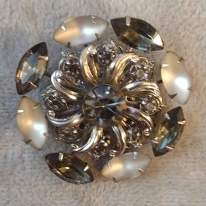 Vintage Brooch Grey White Rhinestone